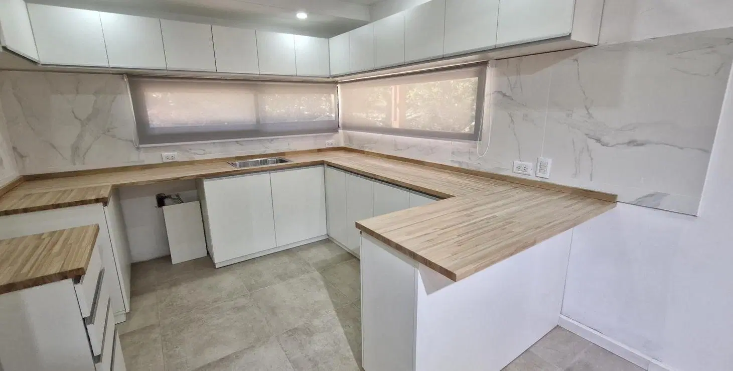 Casa en venta - 3 Dormitorios 2 Baños - 119Mts2 - Pinamar 4