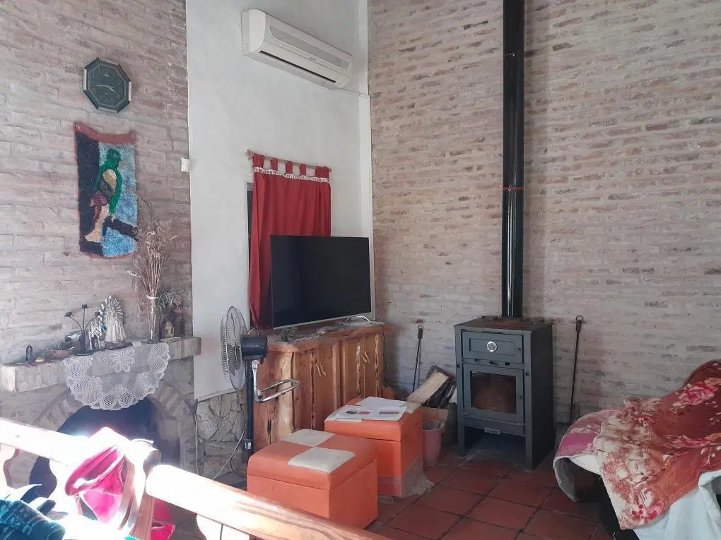 Casa en venta - 2 Dormitorios 1 Baño - 5.000Mts2 - Coronel Brandsen 5