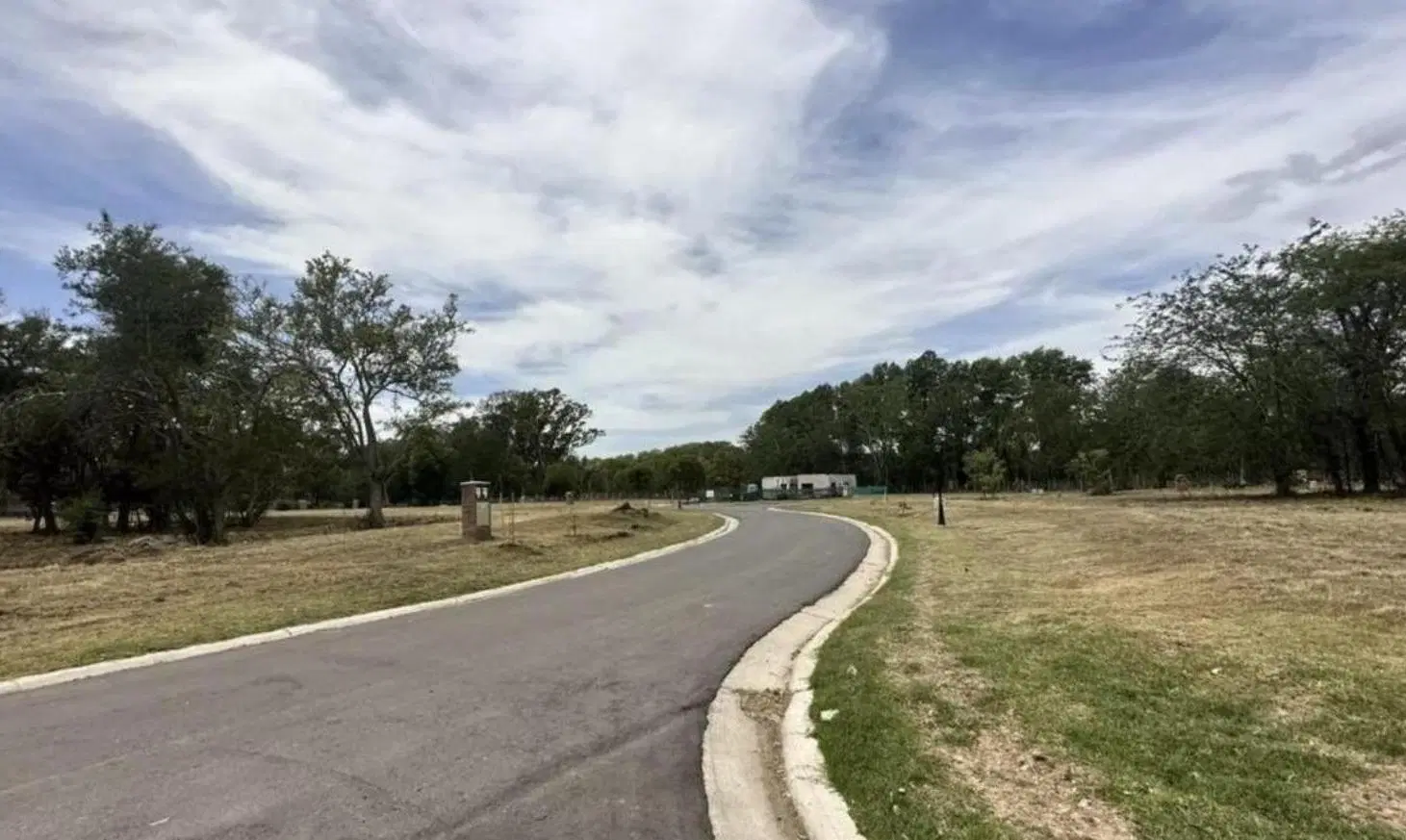 Terreno en venta - 735mts2 - San Juan Chico - Guillermo Hudson, Berazategui 2