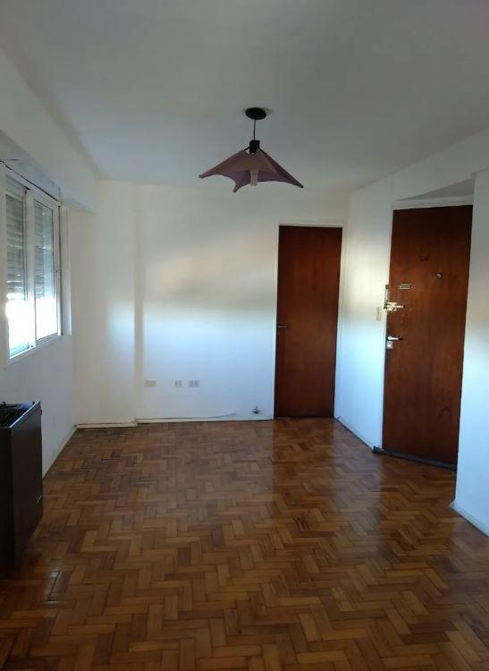 Departamento en venta - 2 dormitorios 1 baño - 41mts2 - La Plata