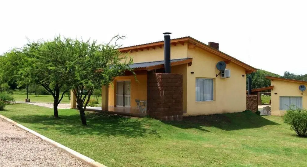 Edificio Comercial en venta - 13 Dormitorios 7 Baños - 14.300Mts2 - Córdoba 3