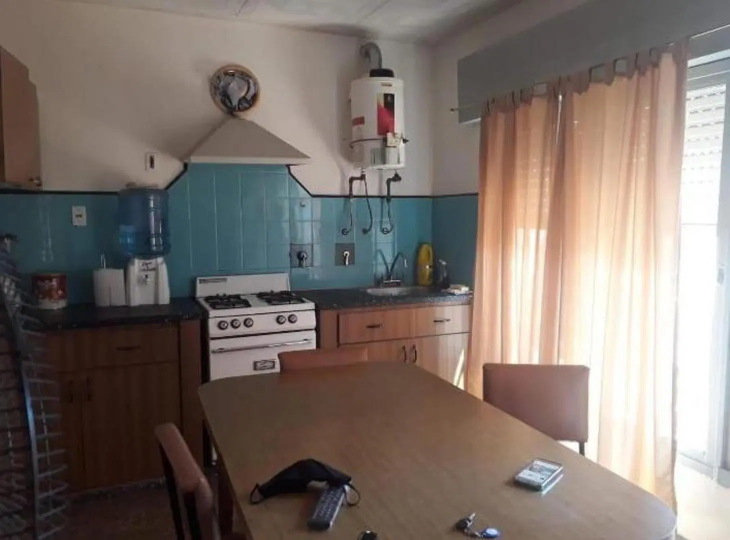 Casa en venta - 2 Dormitorios 1 Baño - Cochera - 335Mts2 - Bragado 2