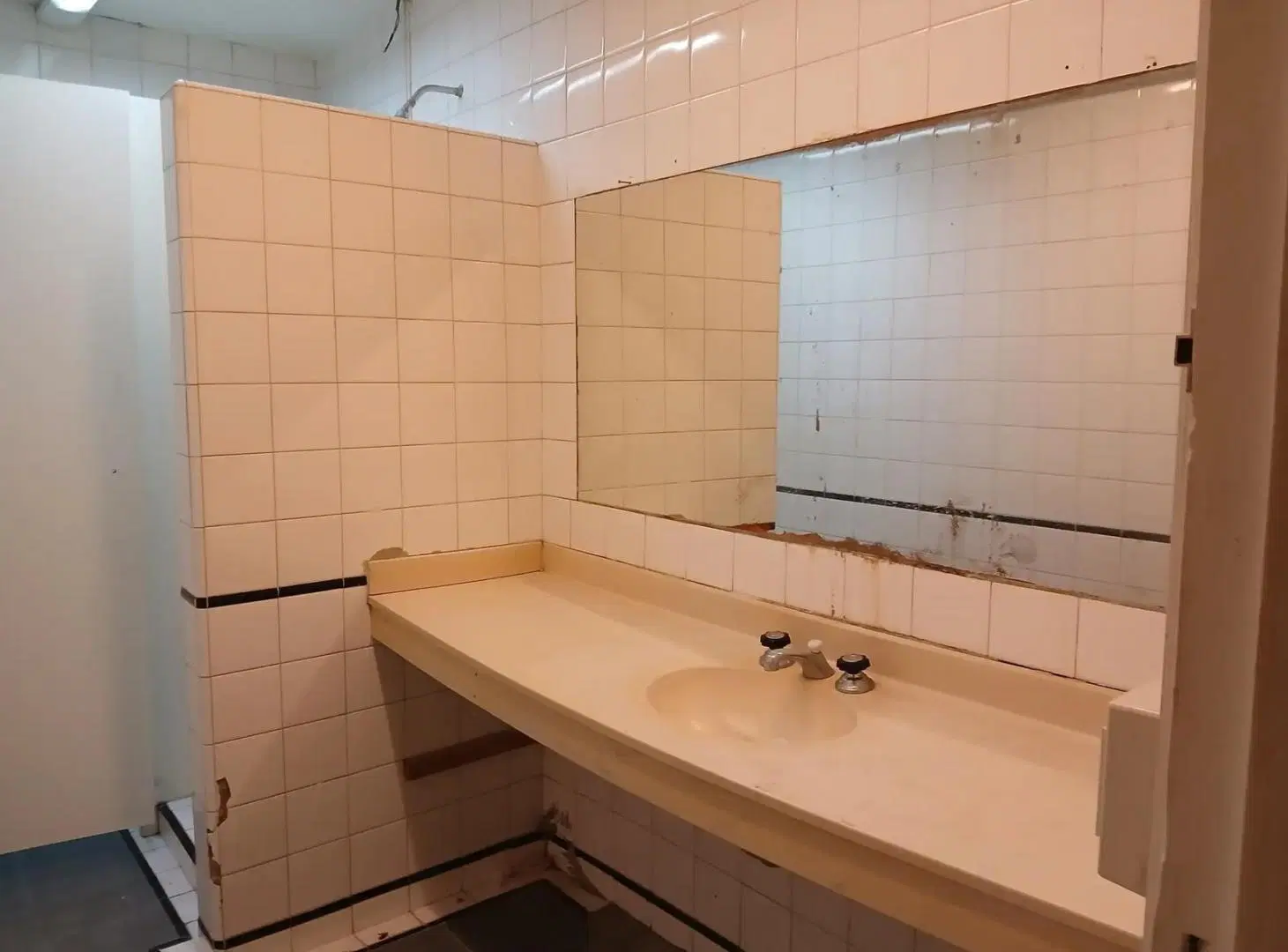 Local en Alquiler - 2 Baños - 265mts - Recoleta 2