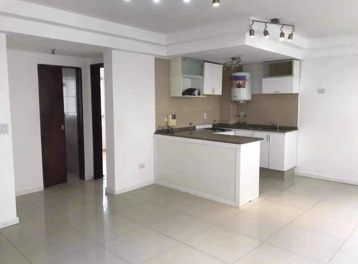 Departamento en Alquiler - 1 Dormitorio 1 Baño - 50mts - Lomas De Zamora (Partido) 3