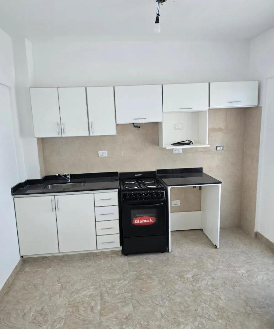 Foto de Departamento en Venta - 1 Dormitorio 1 Baño - 58mts - Tres De Febrero, imagen 1