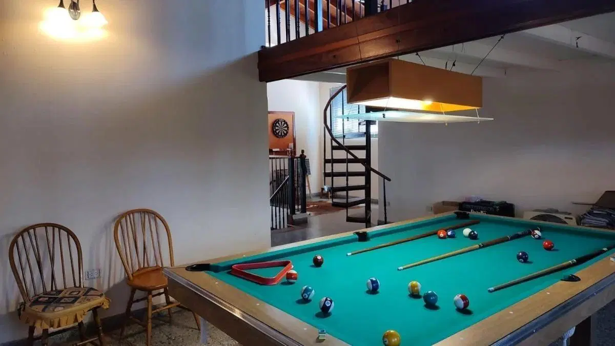 Casa en venta - 4 Dormitorios 3 Baños - Cocheras - 350Mts2 - Quilmes Oeste 1