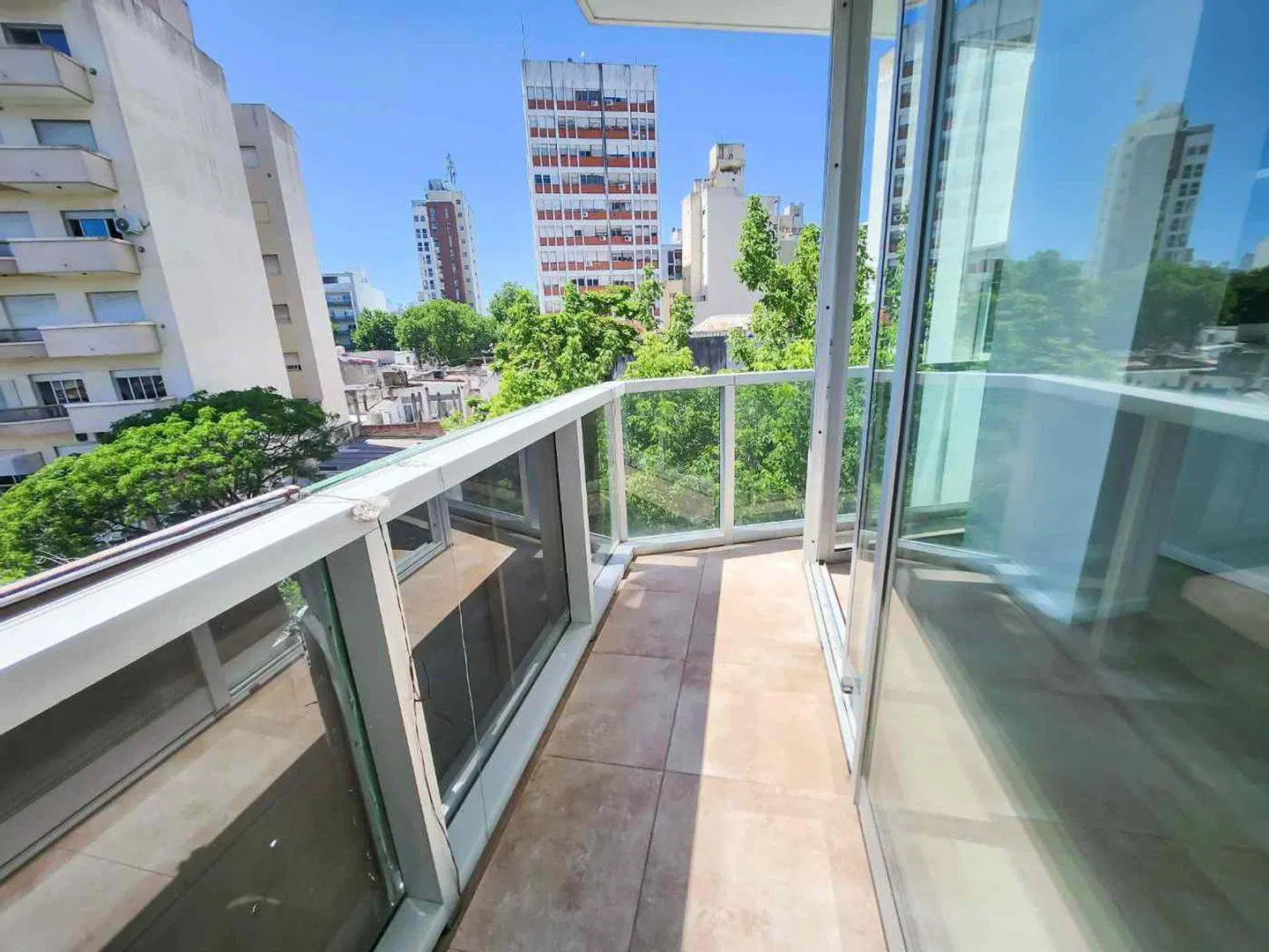 Departamento en venta - 1 dormitorio 1 baño - Cochera - 57mts2 - La Plata 2
