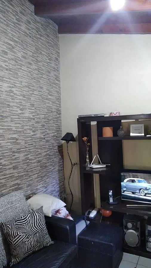 Casa en venta - 1 dormitorio 1 baño - 70mts2 - Sourigues. 4