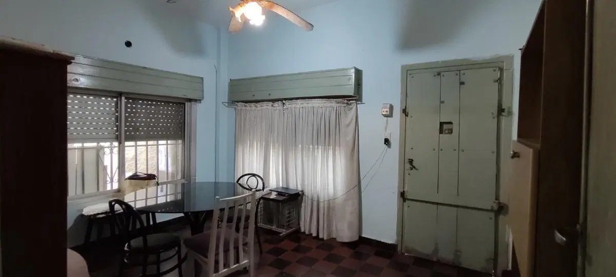 Casa en venta - 2 Dormitorios 1 Baño - Cochera - 283Mts2 - Longchamps, Almirante Brown 4