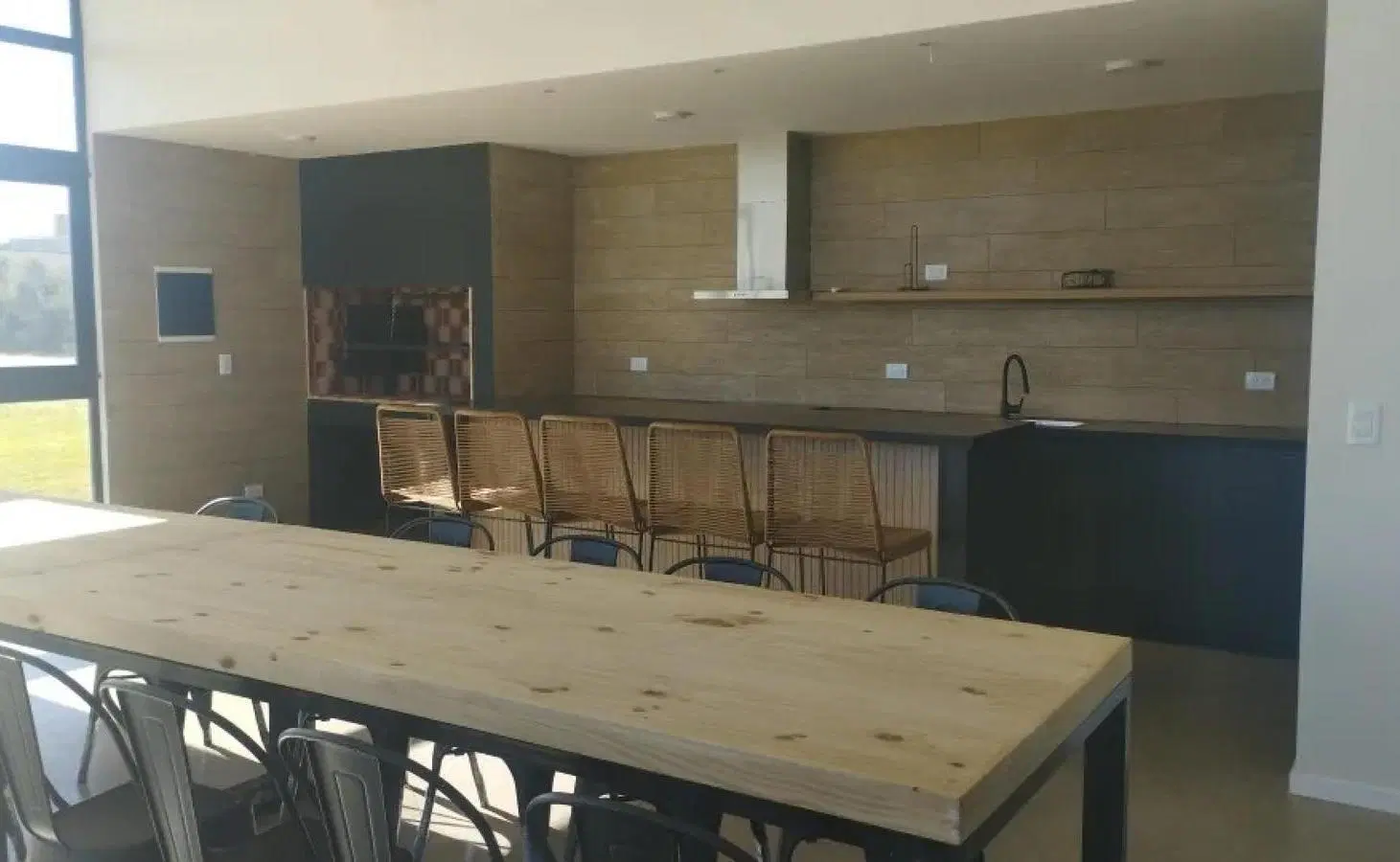 Casa en venta - 3 Dormitorios 3 Baños - Mar Chiquita 8