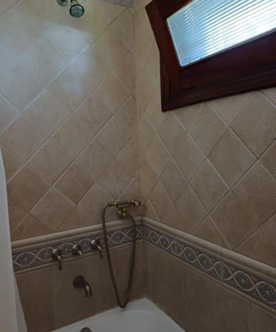 Casa en venta - 4 Dormitorios 4 Baños - 546mts2 - Quilmes 4