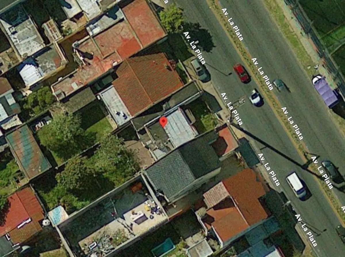 Casa en venta - 3 Dormitorios 2 Baños - 370mts2 - Quilmes 1