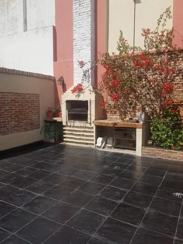 PH en venta - 3 Dormitorios 2 Baños - Cochera - 200Mts2 - Bernal, Quilmes 2