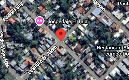 Casa en venta - 3 Dormitorios 2 Baños - Exaltación de la Cruz 2