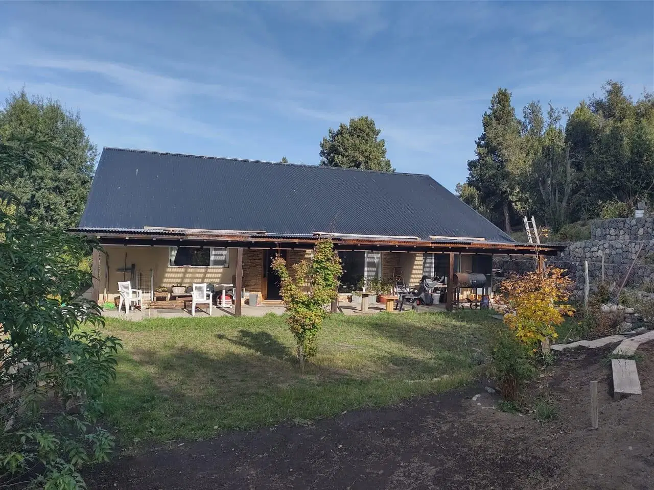 Casa en venta - 3 Dormitorios 2 Baños - Cochera - 1.560Mts2 - San Martín de Los Andes 5