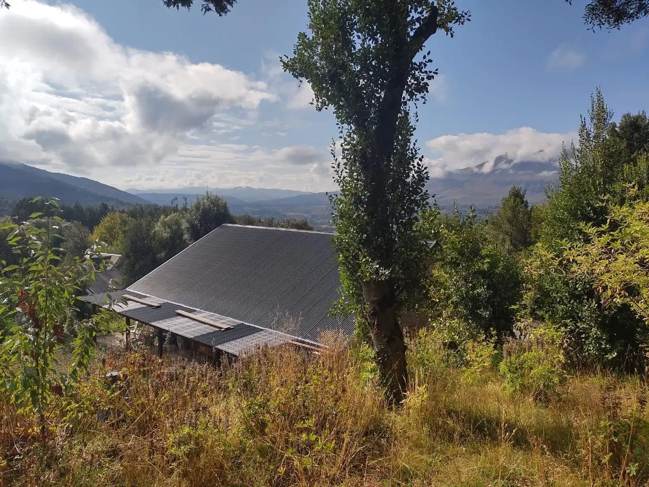 Casa en venta - 3 Dormitorios 2 Baños - Cochera - 1.560Mts2 - San Martín de Los Andes 3
