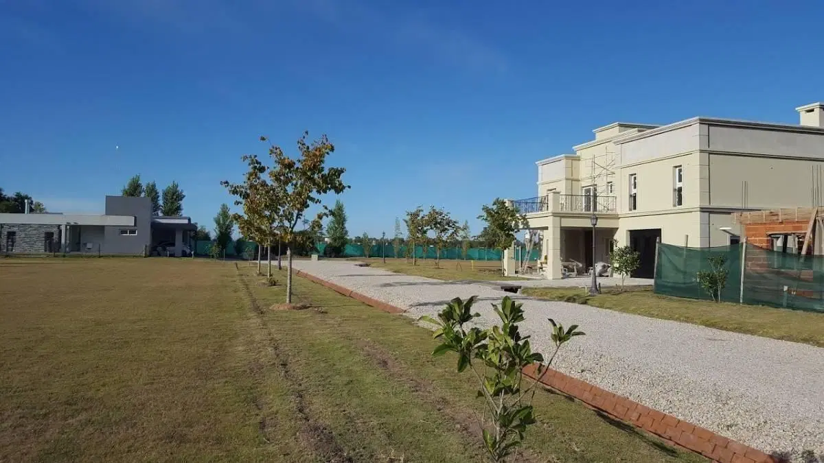 Terreno en venta - 607Mts2 - Joaquín Gorina, La Plata 3