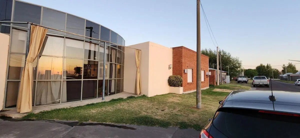 Edificio Comercial en venta - 15 Dormitorios 16 Baños 8 Cocheras - 658Mts2 - Carlos Tejedor 2