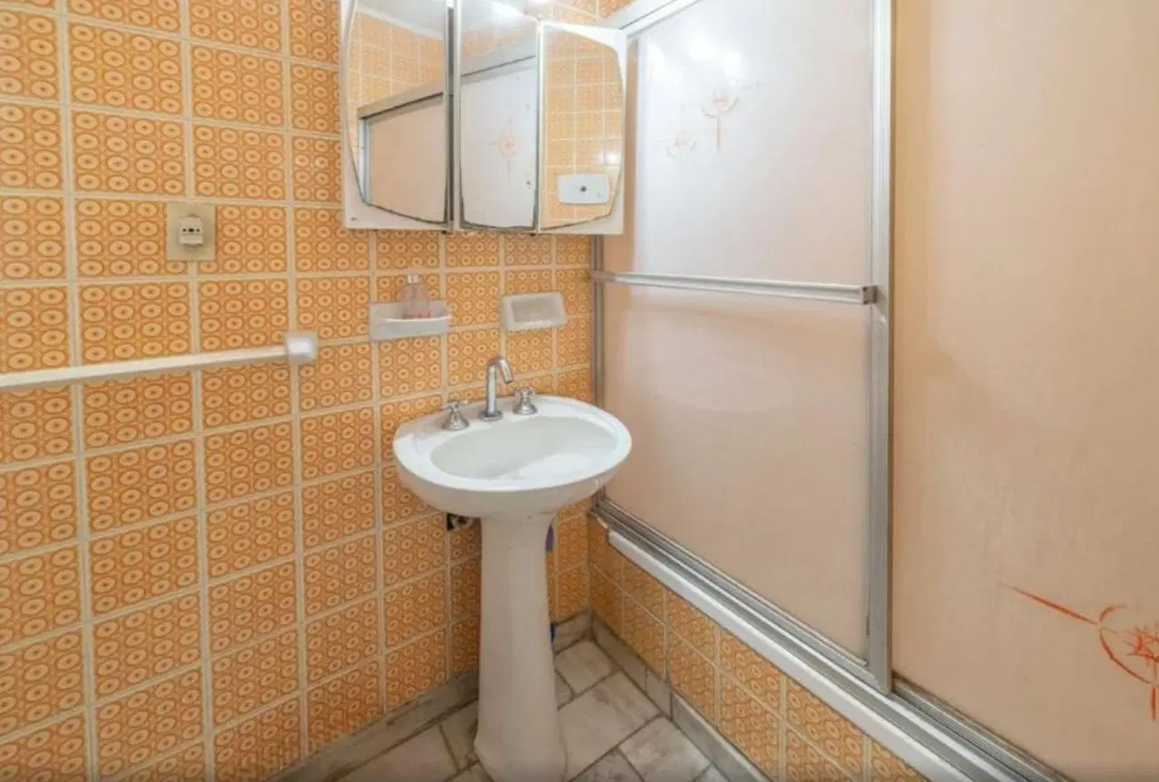 Departamento en Venta - 3 Dormitorios 1 Baño - 69mts - Floresta 3