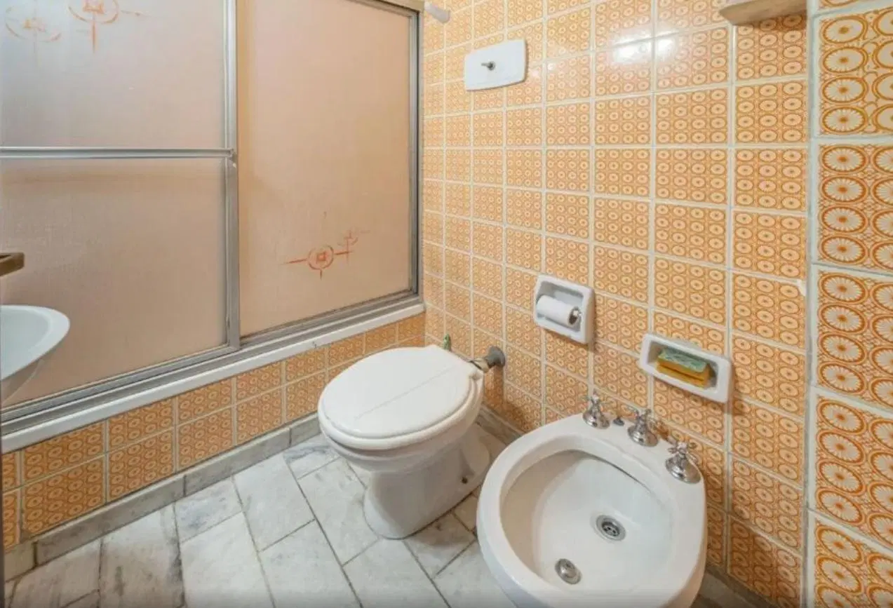 Departamento en Venta - 3 Dormitorios 1 Baño - 69mts - Floresta 2