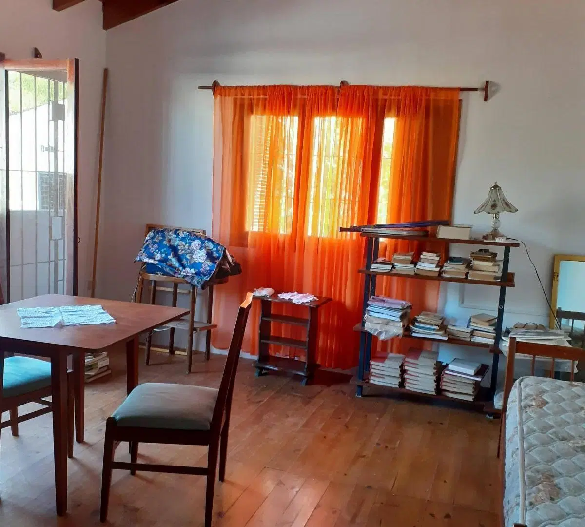 Casa en venta - 4 Dormitorios 2 Baños - Cochera - 137Mts2 - Santa Teresita 4