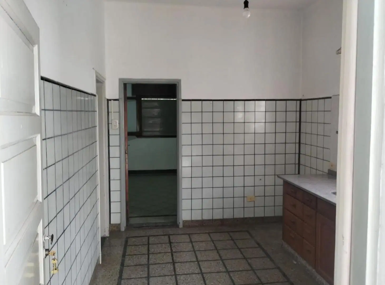 Casa en venta - 2 Dormitorios 1 Baño - 360Mts2 - Quilmes 5