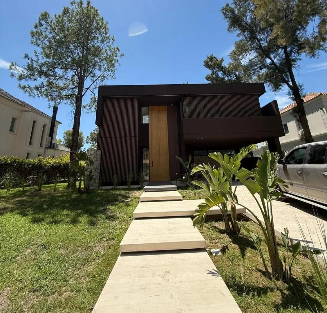 Casa en venta - 3 Dormitorios 5 Baños - Cochera - 700Mts2 - Canning 5