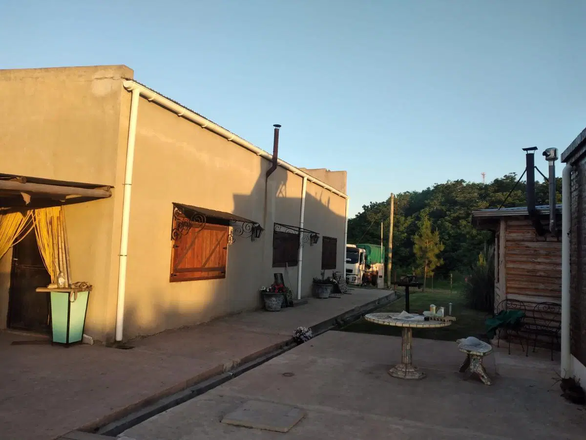 Quinta en venta - 3 Dormitorios 3 Baños - Villa Ramallo 3