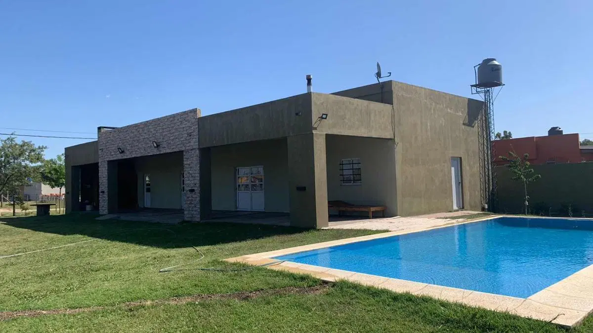 Casa en venta - 1 Dormitorio 1 Baño - Cocheras - 904Mts2 - Los Potreritos, San Miguel del Monte 2