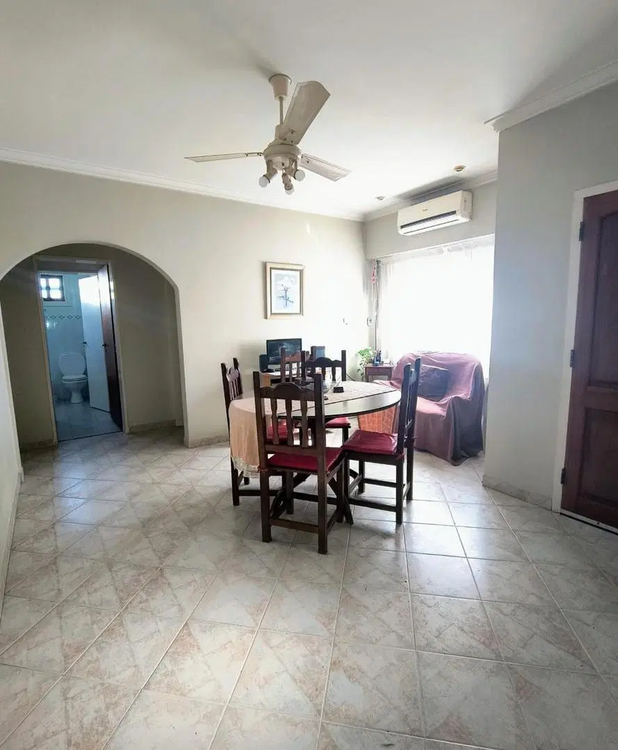 Casa en venta - 2 Dormitorios 2 Baños - Tolosa 2