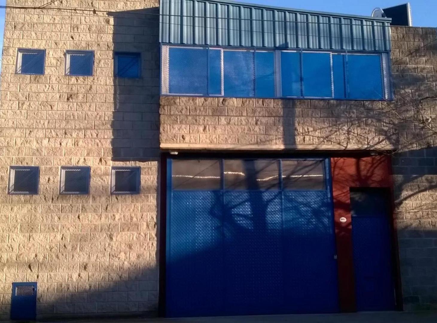 Depósito en venta - Oficinas - Baños - 375Mts2 - Villa Ballester