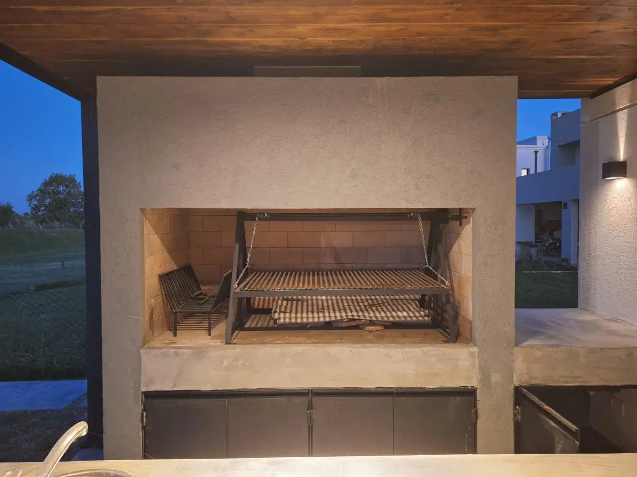 Casa en venta - 3 Dormitorios 3 Baños - Cochera - 1019,15Mts2 - Escobar 5