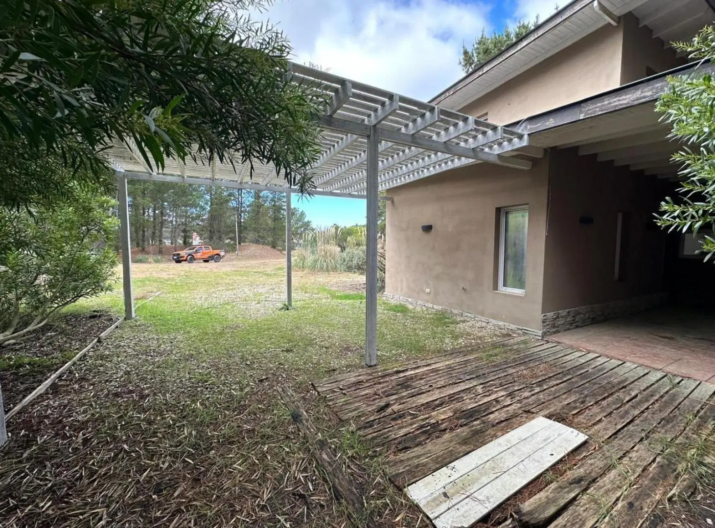 Casa en venta - 2 Dormitorios 2 Baños - Pinamar 4