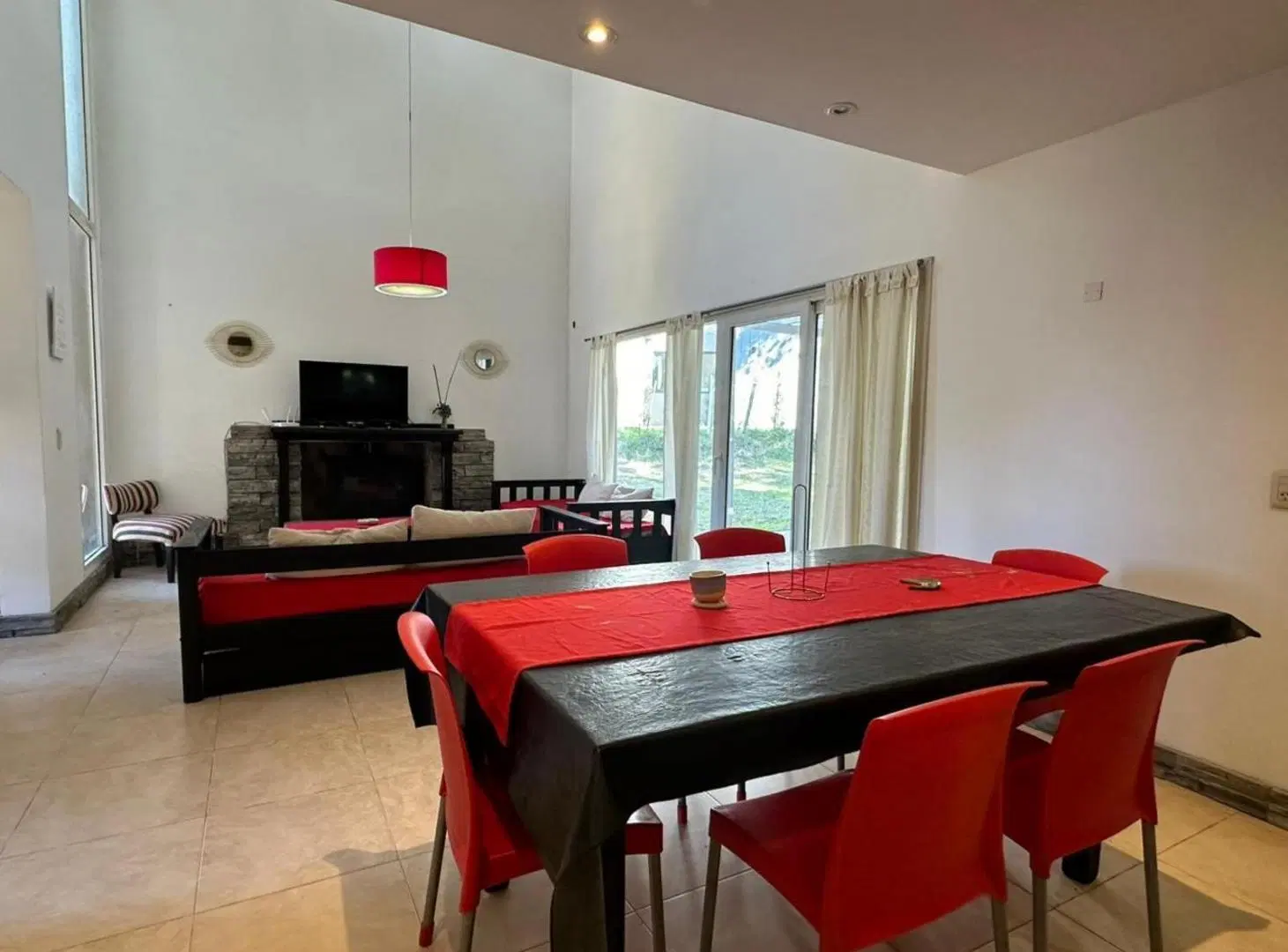 Casa en venta - 2 Dormitorios 2 Baños - Pinamar 3