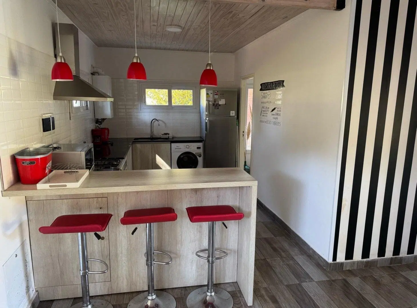 Casa en venta - 3 Dormitorios 2 Baños - 127.38mts2 - Pinamar 1