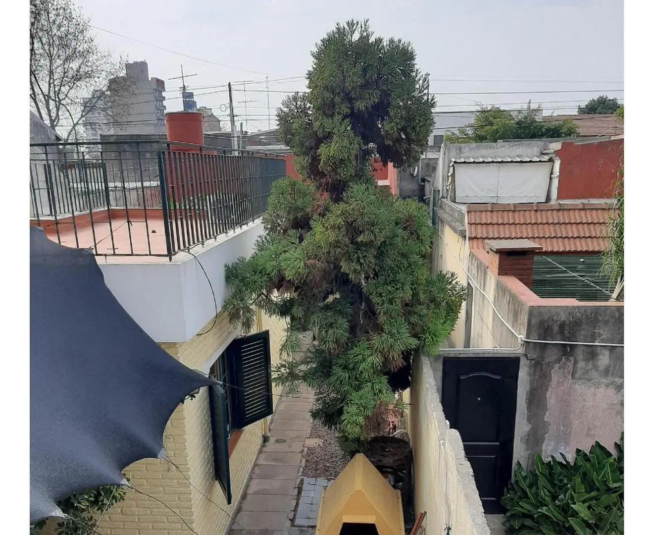 PH en venta - 2 Dormitorios 1 Baño - 130Mts2 - Lanús Este 2