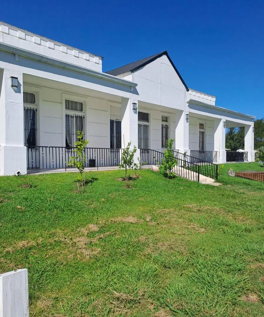 Edificio Comercial en venta - 12 Dormitorios 13 Baños - Cañuelas 3
