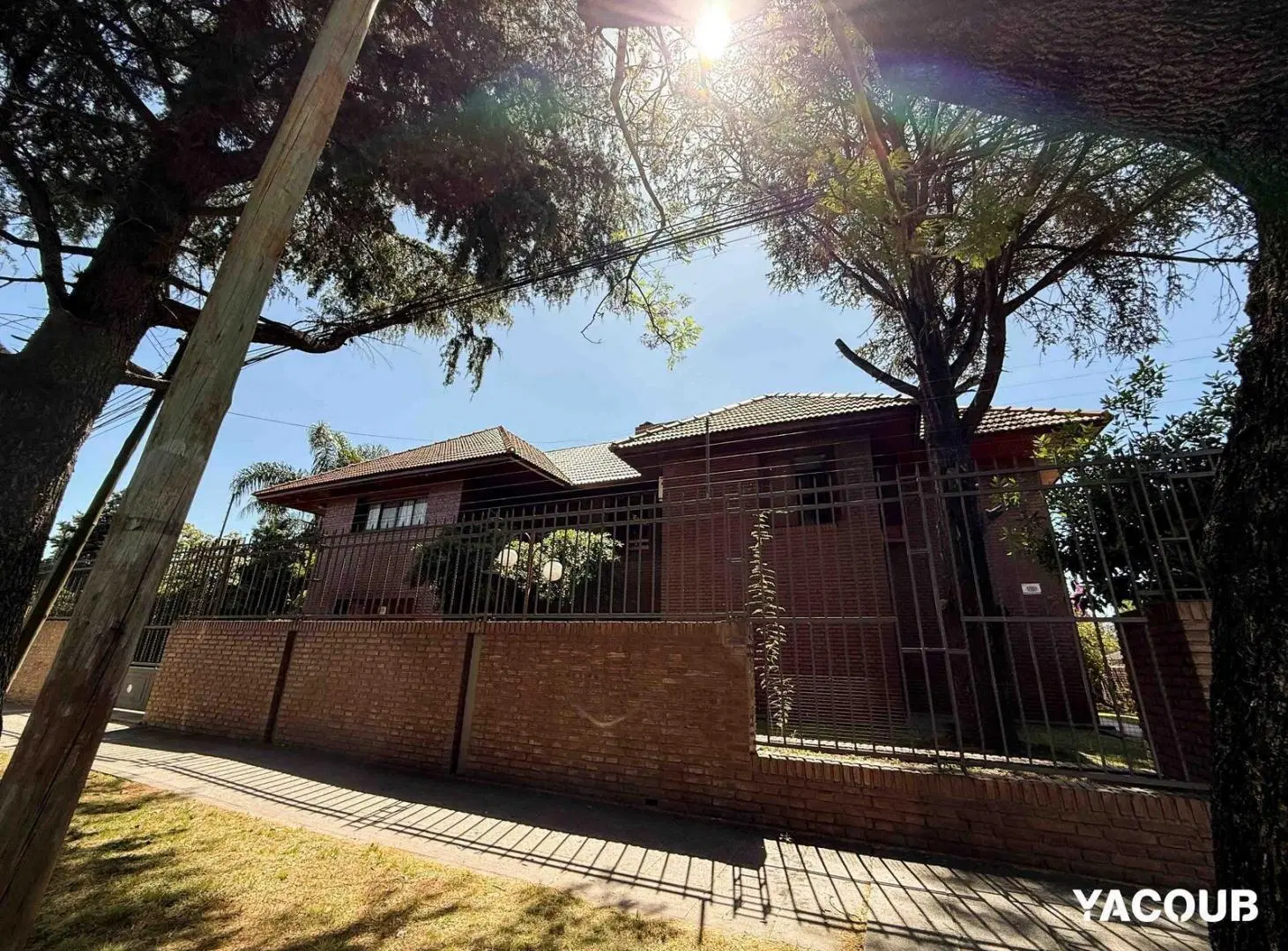 Casa en venta - 5 Dormitorios 7 Baños - Cochera - 1.150Mts2 - Ringuelet 5