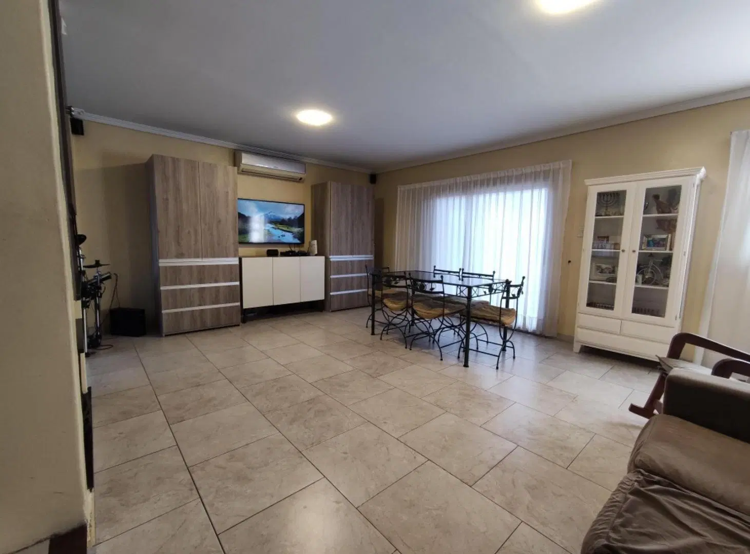 PH en venta - 3 Dormitorios 2 Baños - Quilmes 5