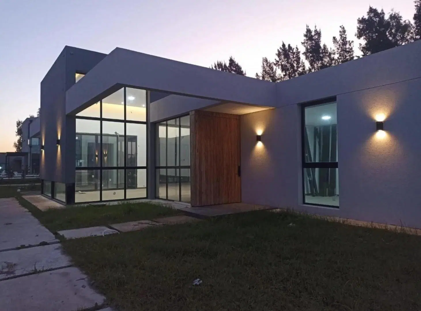 Casa en venta - 3 Dormitorios 3 Baños - Canning 3