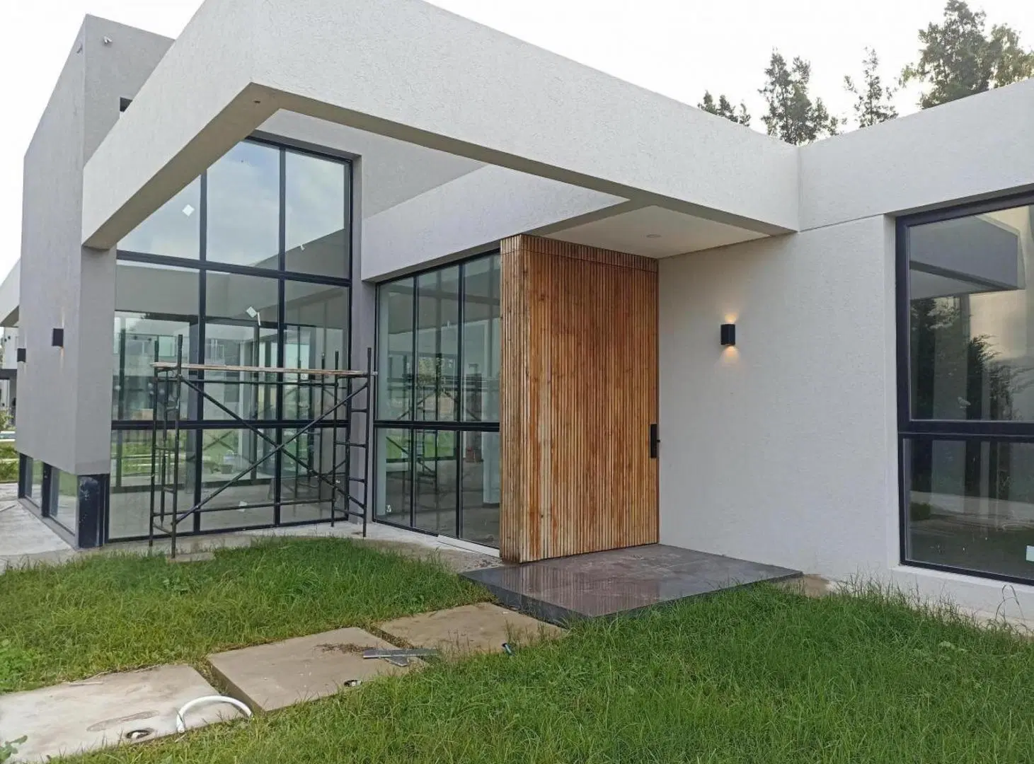 Casa en venta - 3 Dormitorios 3 Baños - Canning 4