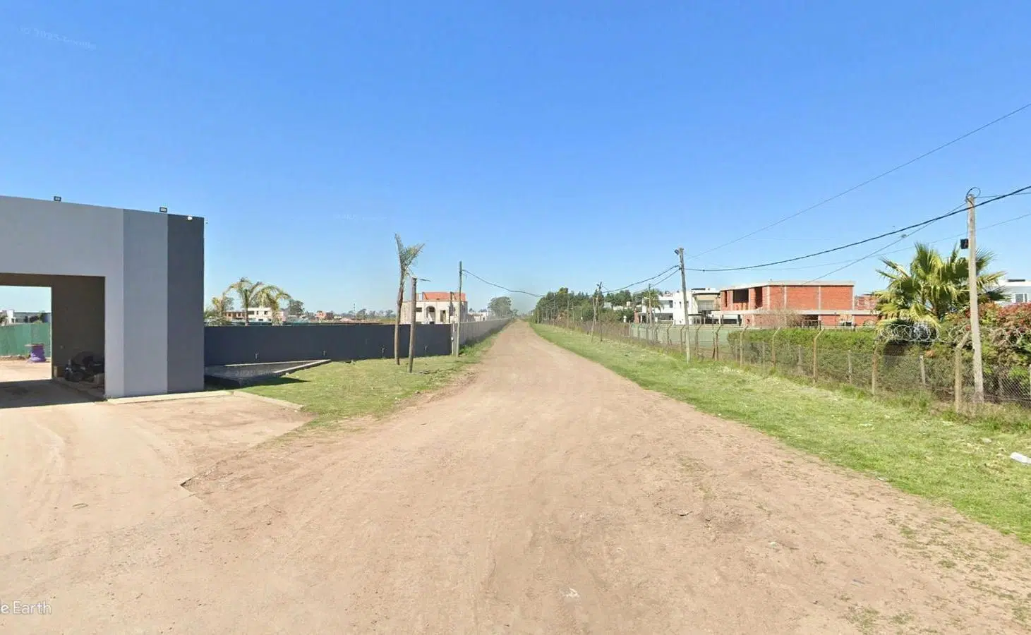 Casa en venta - 3 Dormitorios 3 Baños - Canning 2