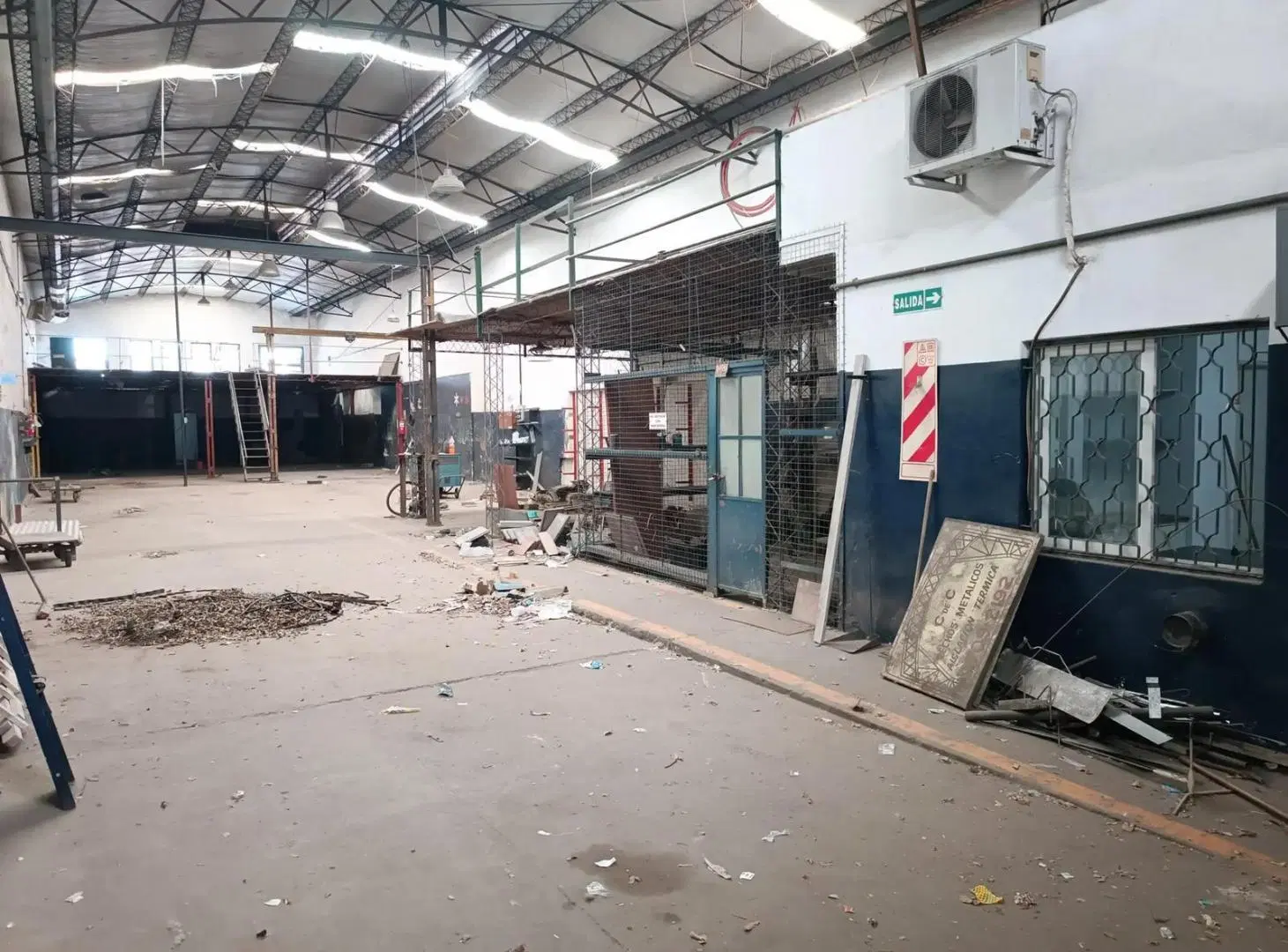 Edificio Comercial en Alquiler - Monoambiente 3 Baños - 500mts - Vicente López 3