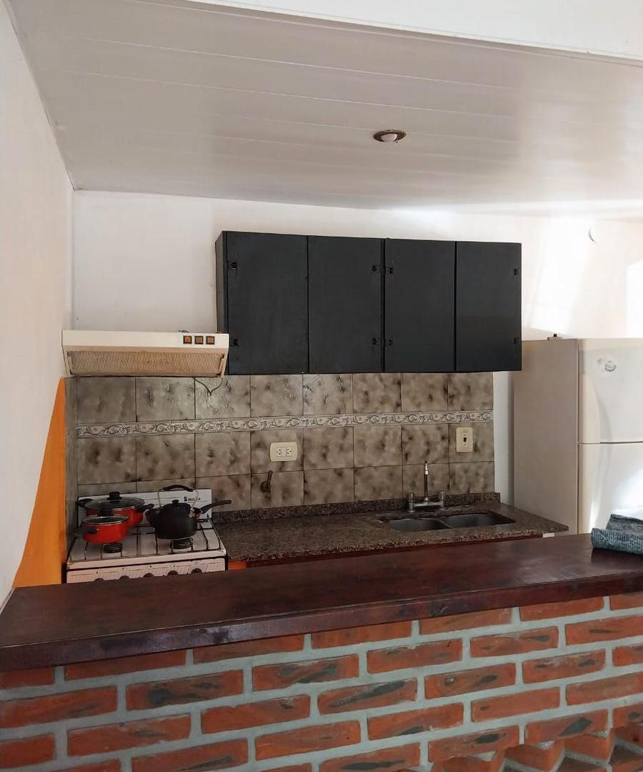 Foto de Casa en venta - 4 Dormitorios 2 Baños - Cocheras - 500Mts2 - Mar de Ajó, imagen 4