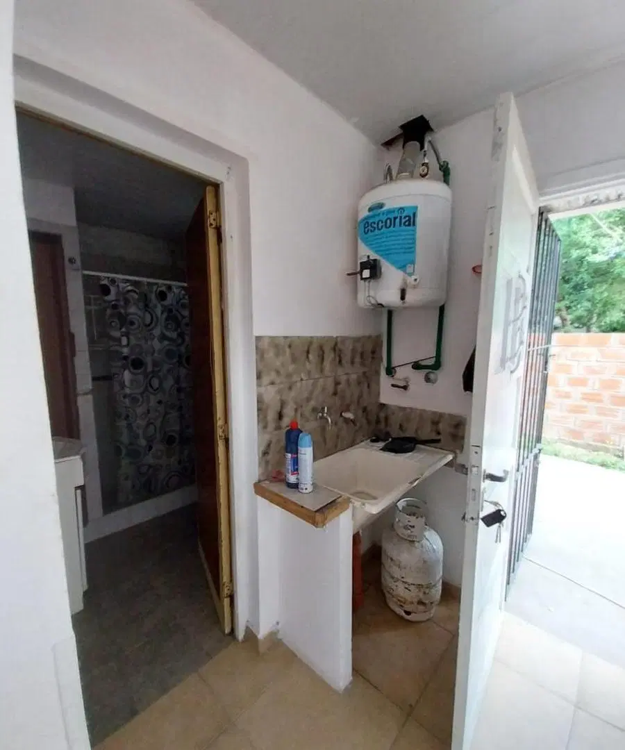Casa en venta - 4 Dormitorios 2 Baños - Cocheras - 500Mts2 - Mar de Ajó 2
