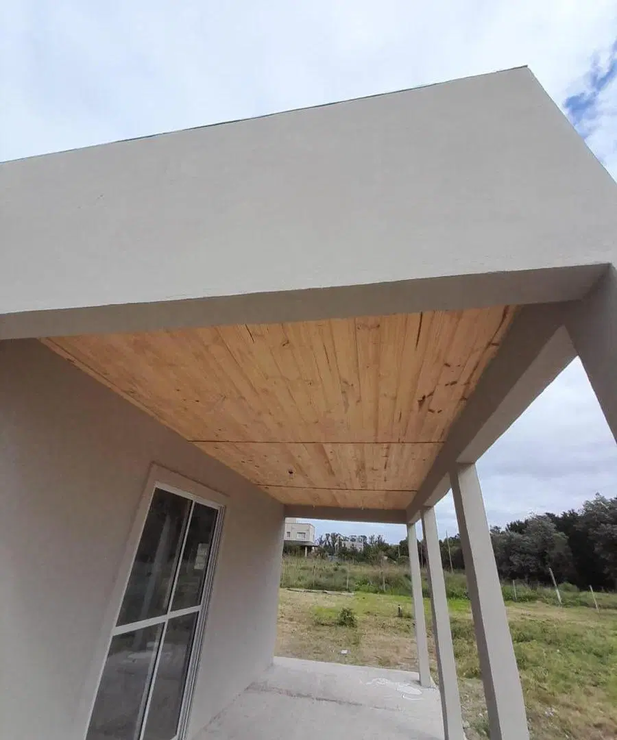 Casa en venta - 2 Dormitorios 1 Baño - 200Mts2 - Necochea 1