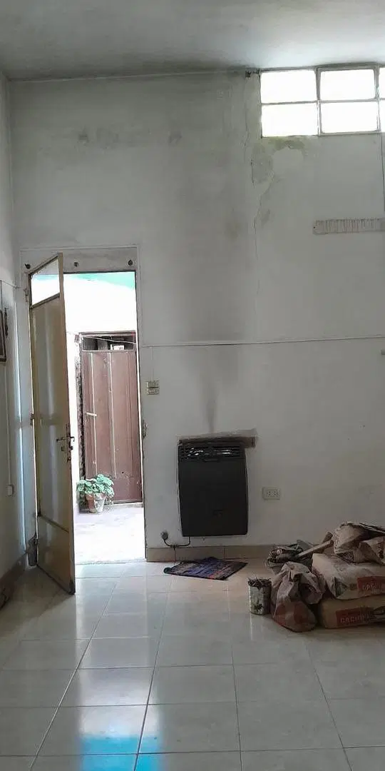 Locales en venta - 5 Baños - Cocheras - 297Mts2 - Los Hornos 3
