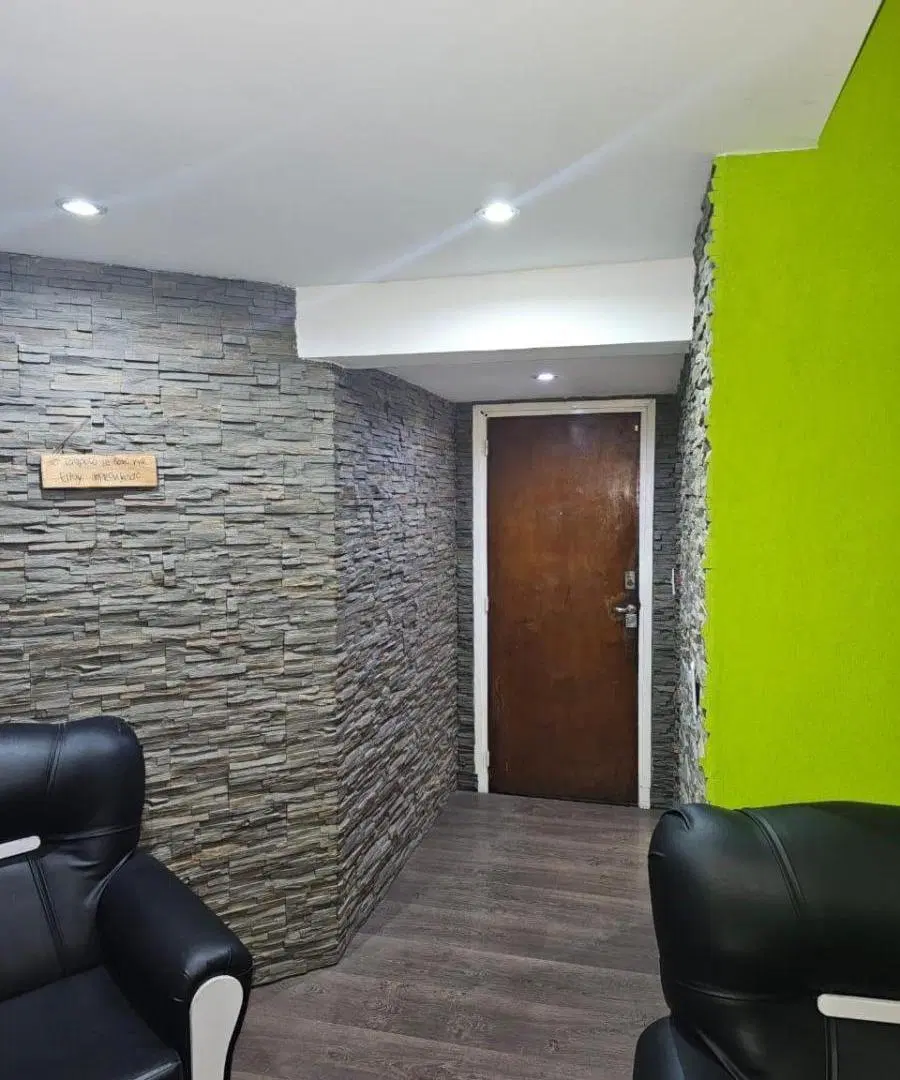 Oficina comercial en venta - 3 Despachos 1 Baño - Monserrat 4