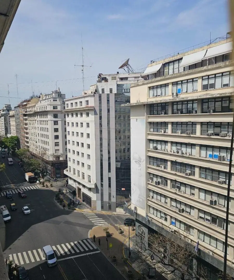 Oficina comercial en venta - 3 Despachos 1 Baño - Monserrat 5