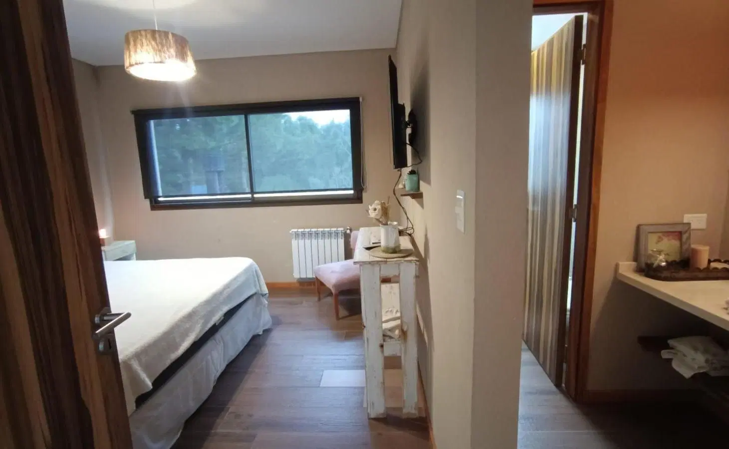 Casa en venta - 5 Dormitorios 4 Baños - Pinamar 2
